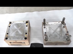 Poleren van injectievormen van kunststof Werktuig voor het maken van plastic speelgoed auto-onderdelen