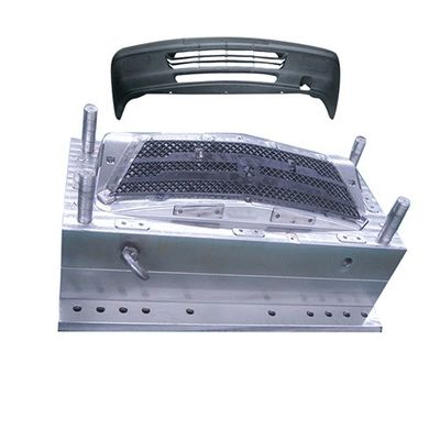 Professionele Cold Runner  Injection Mould met gegraveerde textuur voor op maat gemaakte plastic autoonderdelen