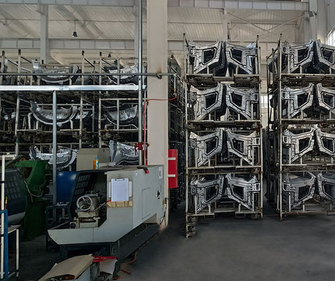 718 Vormlevensduur 200000-1000000 schoten Industriële gietvormen voor aluminiumonderdelen Op maat gemaakte gietoplossingen