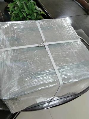 Hoge precisie op maat gemaakte kunststofvormen voor spuitgevormde componenten met ABS/PA66/PP/PC/PMMA/PSU/PCTG/TPE/TPU/PBT-materialen en op maat gemaakte kleuren