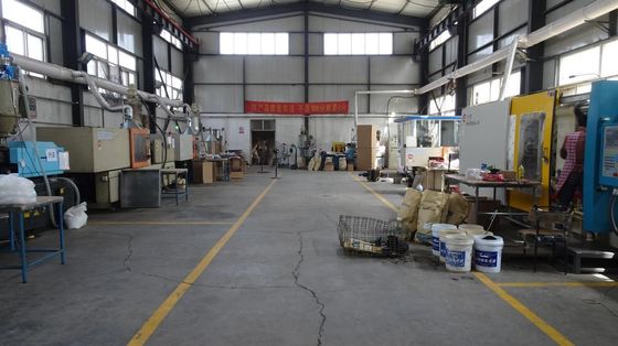 Custom PC Nylon Material Plastic Injection Molding Product Service met aangepaste kleuren en texturen