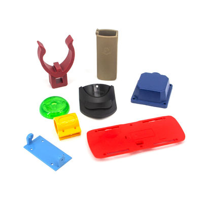 Op maat gemaakte gietonderdelen Plastic injection mold tool maker met P20/718/738/NAK80/S136 materiaal