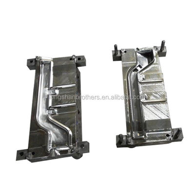 Hoogglans polijstoppervlak Multi-holte spuitgietmatrijs voor ABS/PP/PS/PE/PVC/PA6/PA66 Materialen