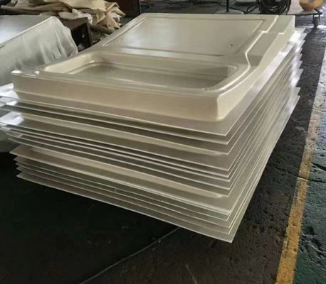 Op maat gemaakte auto dak auto plastic producten auto reserveonderdelen bumpers vacuümvorming service binnen 32 jaar ervaring