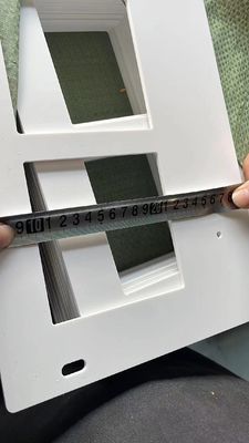 Snijdienst voor de verwerking van ABS/acryl/PP/PET/HDPE-platen/platen van kunststof om aan de eisen van de klant te voldoen
