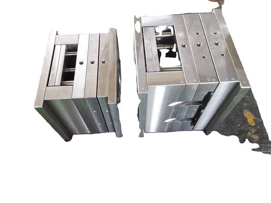 Gepersonaliseerde kleuren Plastic Blow Molding Mold voor ontwerp en aanpassing van plastic producten